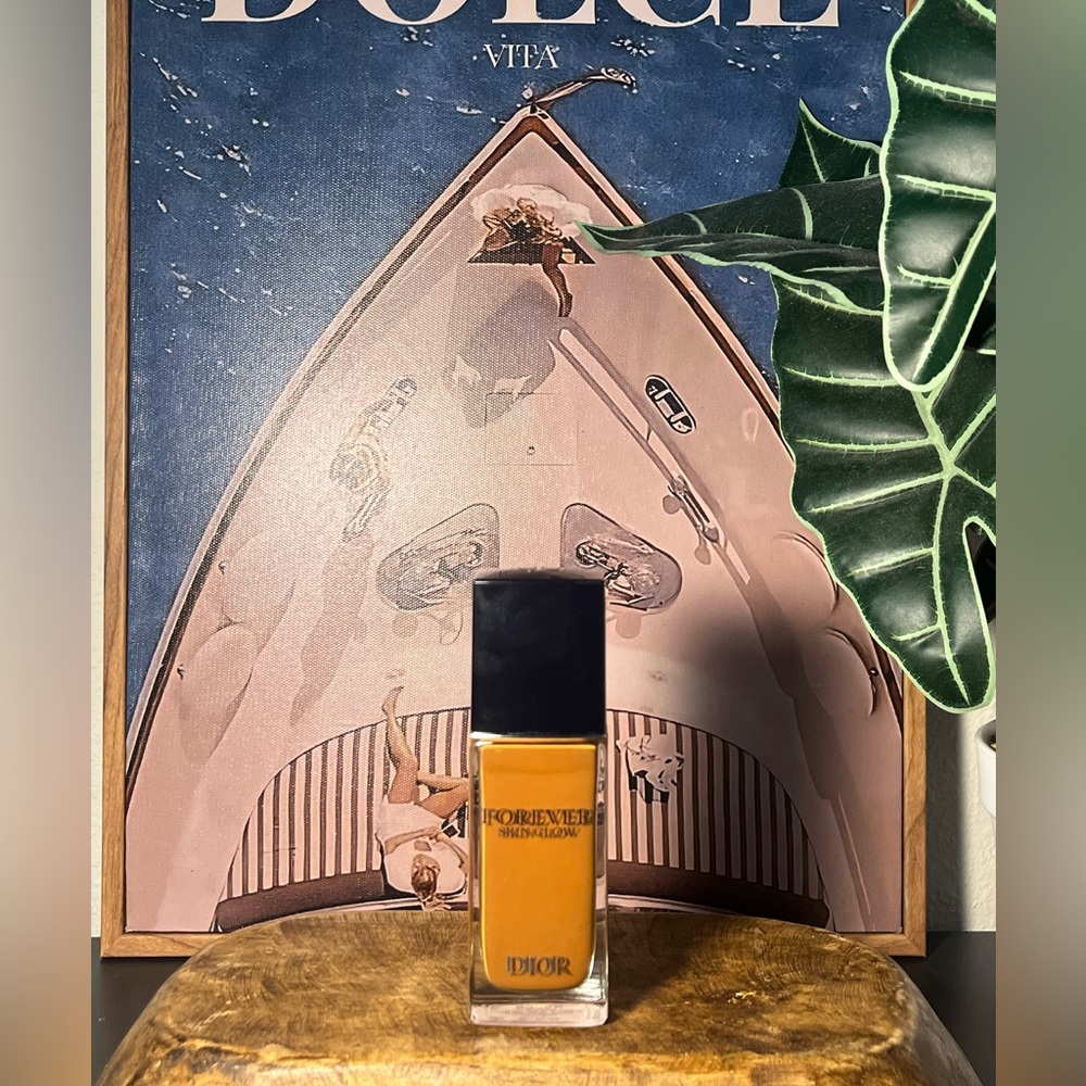 Dior Forever Skin Glow Foundation (shade 6.5N)